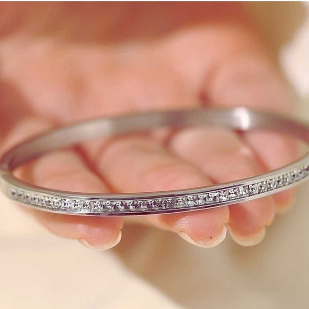 Armring Titan med Zirkon steiner fra LØW