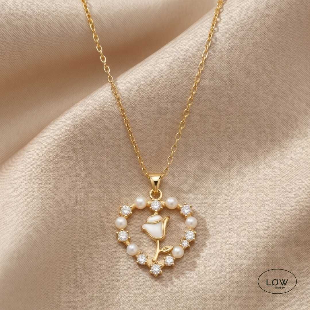 Bloomheart Tulip Necklace Gold fra LØW Jewelry romantisk halssmykke smykke med justerbar lengde