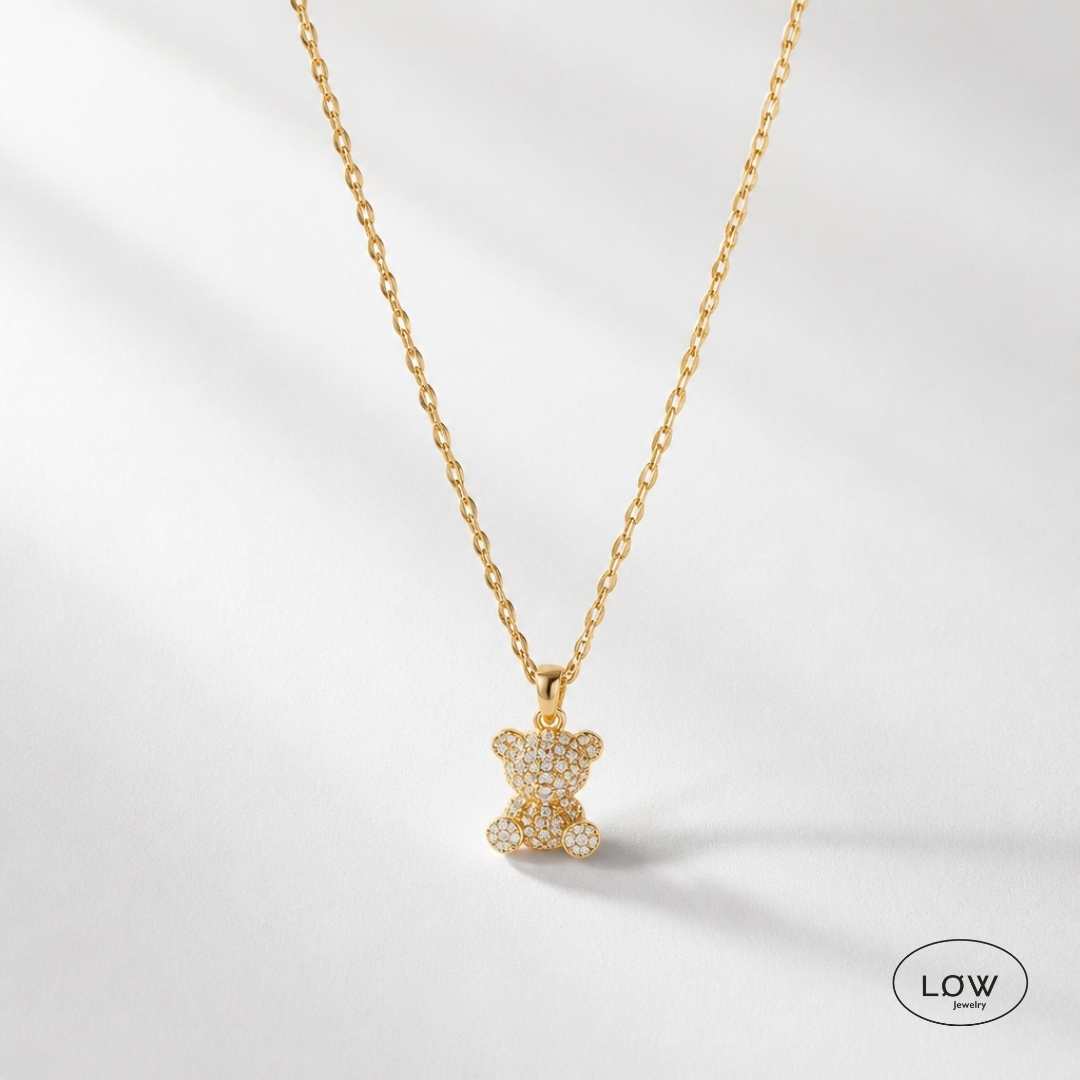 Smykke Crystal Teddy Bear Necklace Gold halssmykke LØW Jewelry