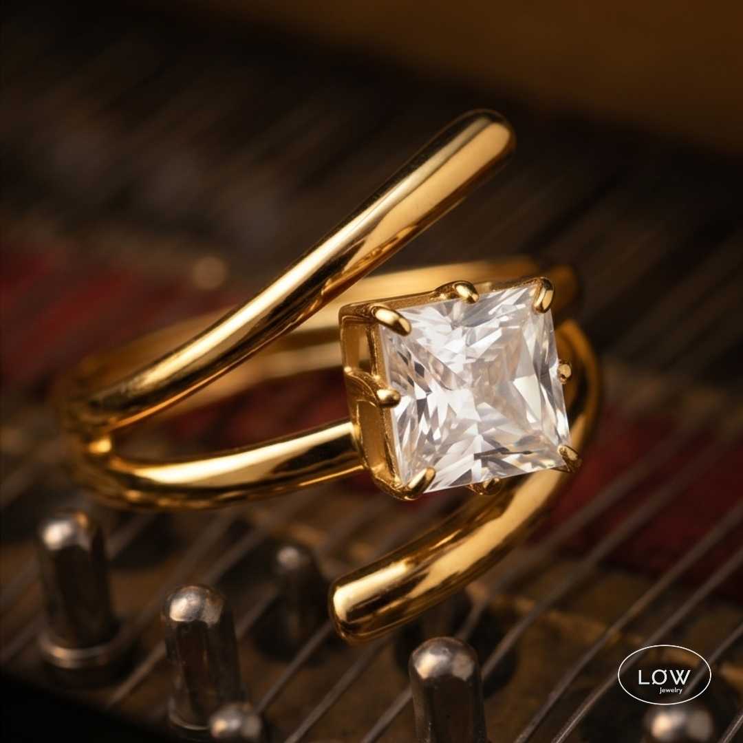Open ring justerbar ring Geometric Solitaire Open Ring rustfritt stål belagt med 18K gull LØW Jewelry