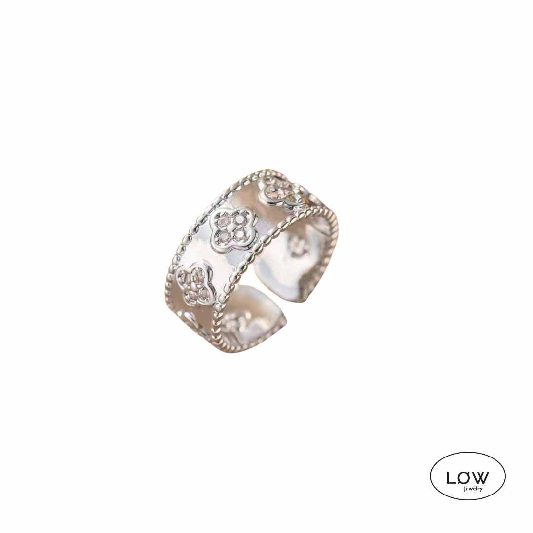 Ring Solid Clove Vintage