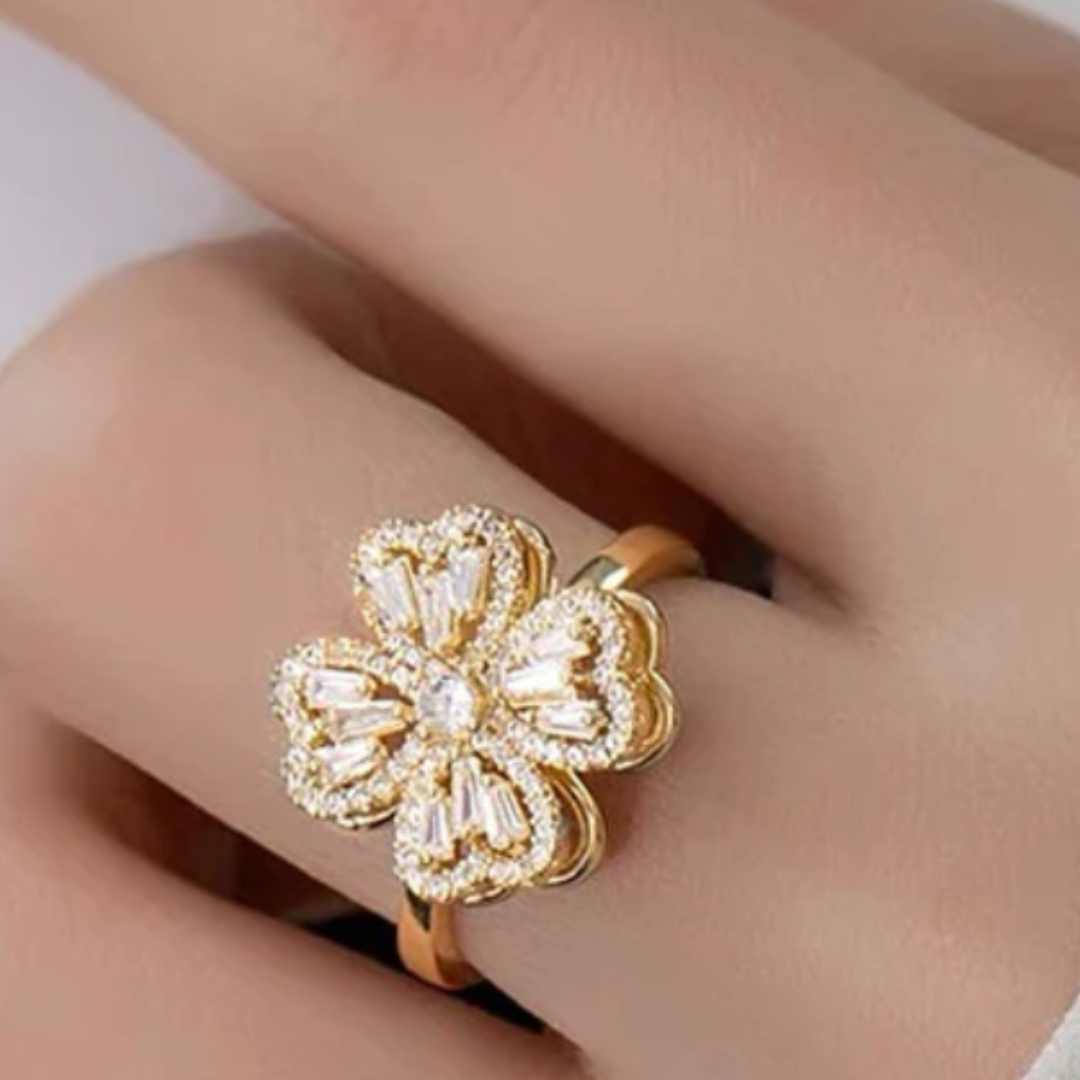 Ring Bevegelig klĂžverblomst fra LĂW