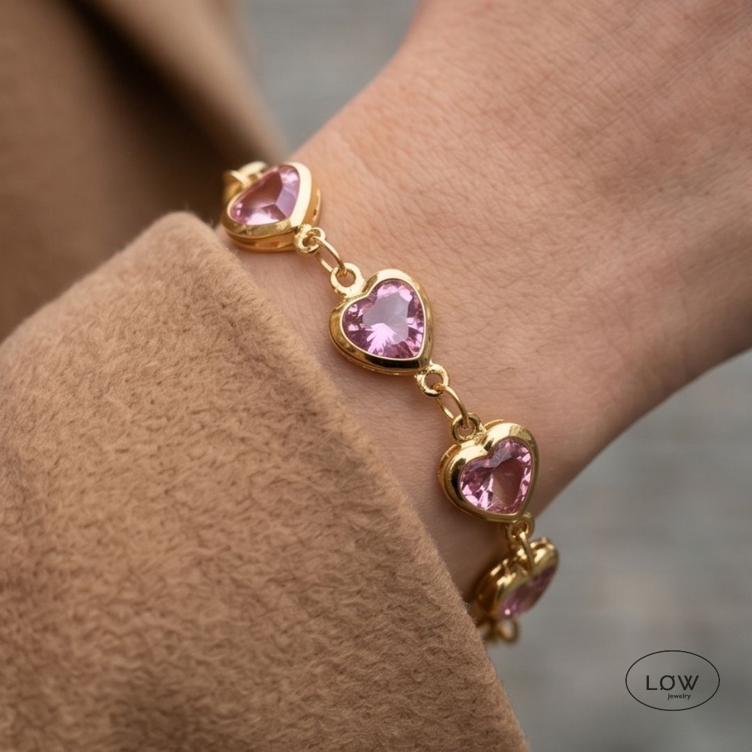Light Pink Glass Heart Bracelet – lyserosa hjertearmbånd