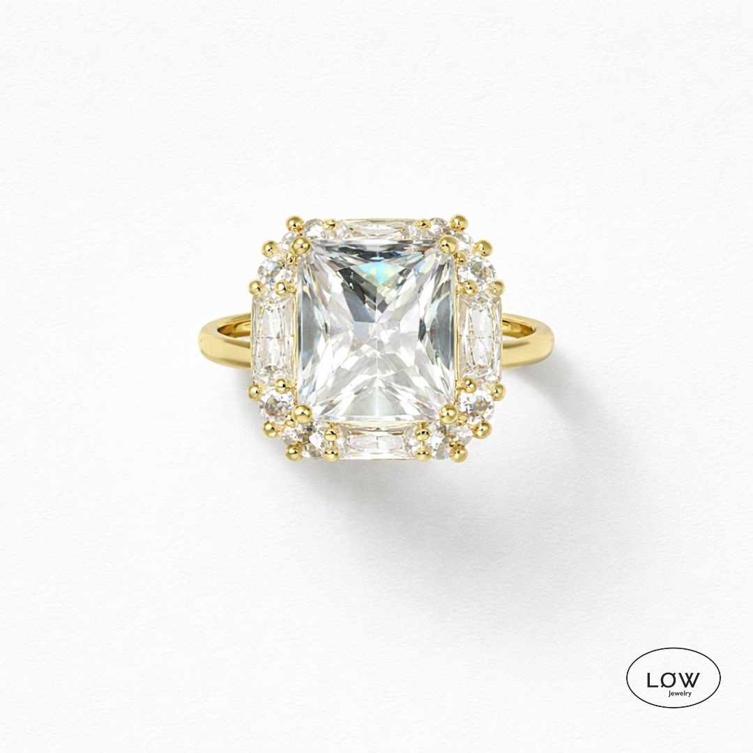 Lumière Solitaire Open Ring Gold fra LØW Jewelry justerbar