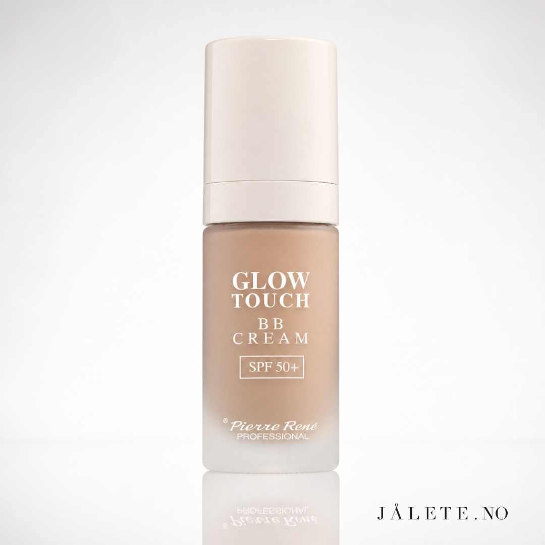 Pierre René Glow Touch BB Cream SPF 50 gir lett dekkevne, jevnere hudtone og naturlig glød. Vegansk, ikke-komedogen og i tre nyanser.