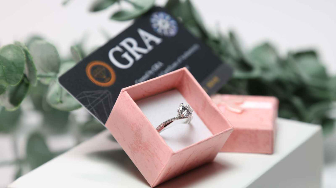 Moissanite vs Lab Grown Diamant – Alt du trenger å vite før du kjøper ring i 2026