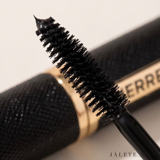 NOIR, Le Premier eller MIYO Big Fat Smokey? Vi sammenligner volum, børste, ingredienser og finish så du enklere kan velge riktig mascara.