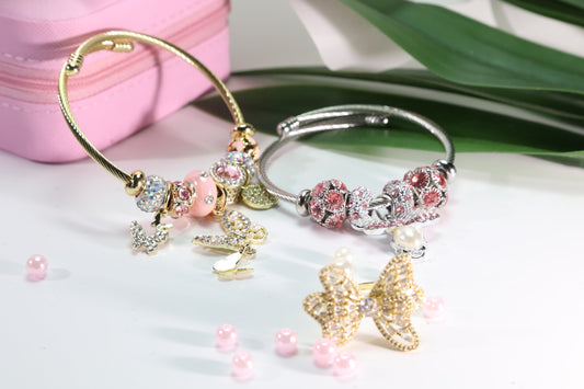 Charms armbånd. Komplette ferdig utfylte charmsarmbånd fra 99,- LØW Jewelry