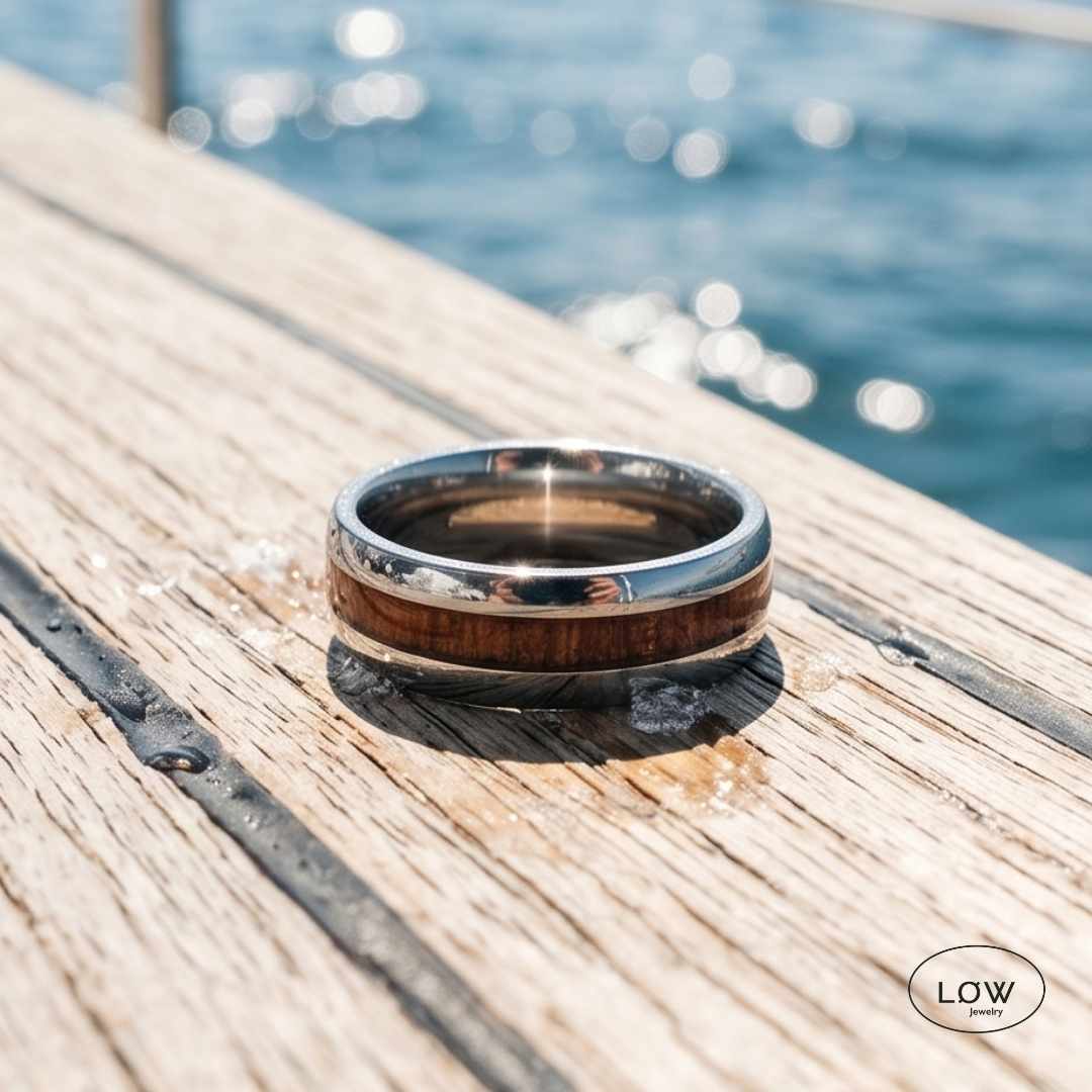 Alden Wood Inlay Ring Steel fra LØW Jewelry