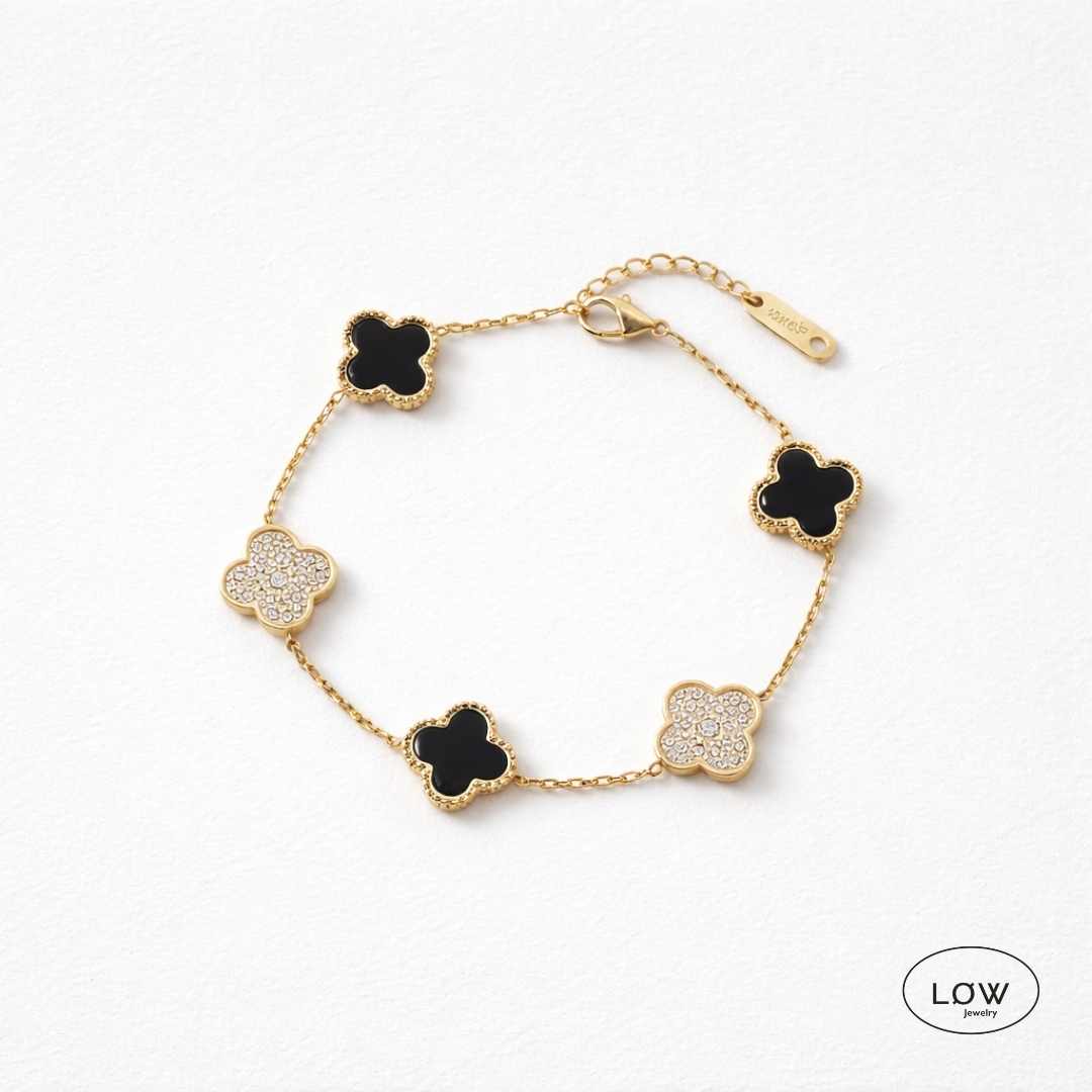Alternating Clover Zircon Bracelet – 18K Gold fra LØW Jewelry