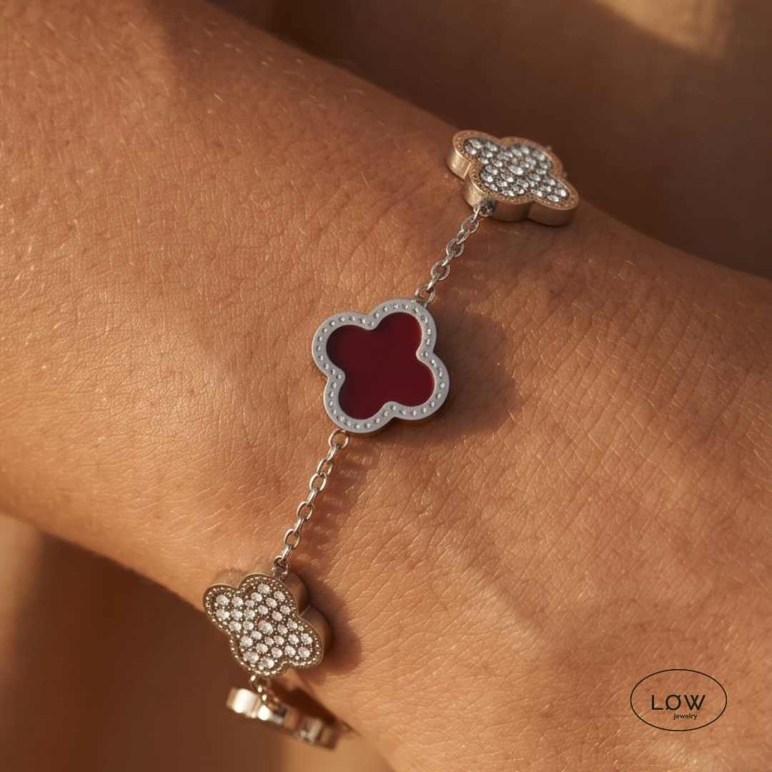 Firkløver Alternating Clover Zircon Bracelet – 18K White Gold fra LØW Jewelry 