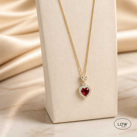 Amora Rhinestone Heart Necklace Red fra LØW Jewelry