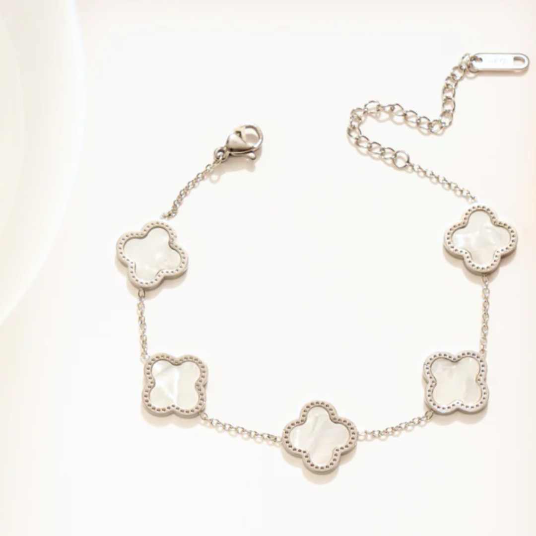 Armbånd kløver, sølvfarget, titanium stål, nikkelfritt, 18K gullbelagt med hvitt gull fra LØW