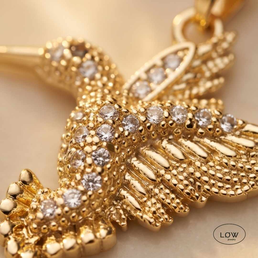Aurelia Hummingbird Necklace Gold fra LØW Jewelry Kolibri halskjede