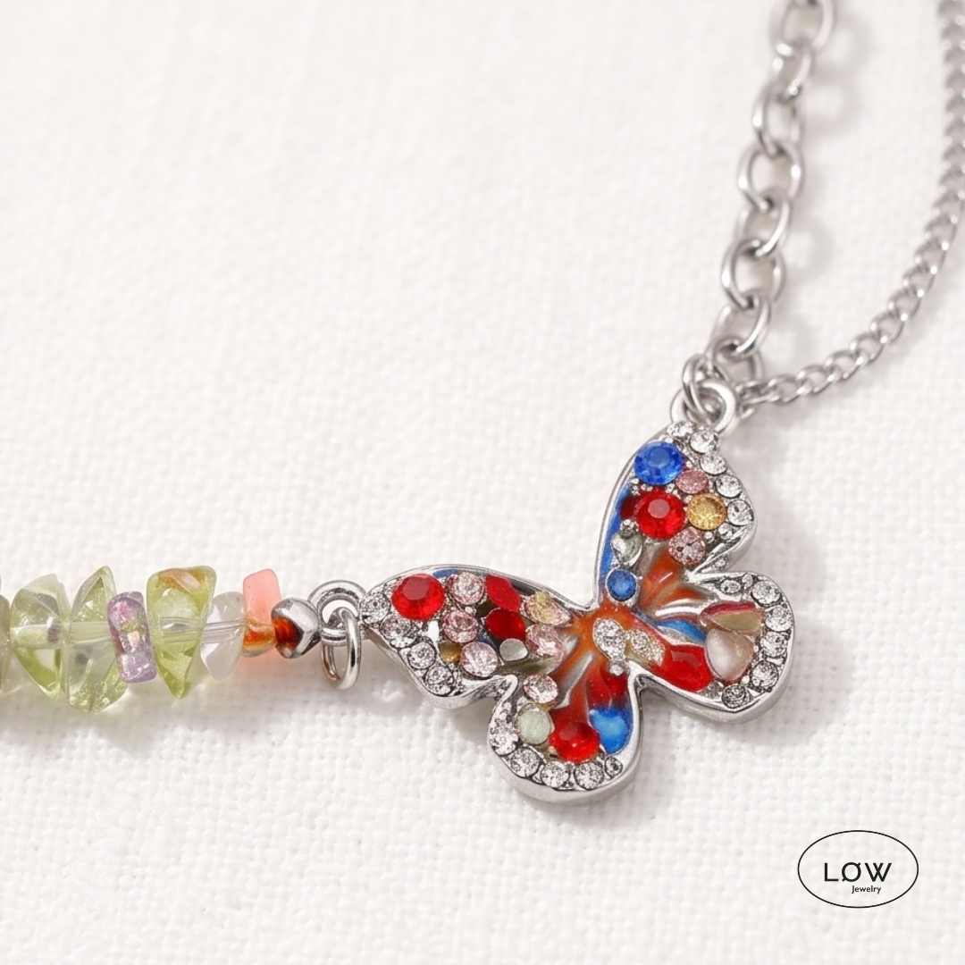 Aurora Butterfly Necklace Silver – sølvfarget halssmykke med sommerfugl LØW Jewelry