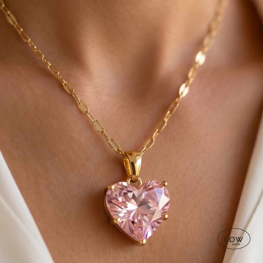 Candy Rose Heart Necklace Gold fra LØW Jewelry Rosa Hjerte Halskjede