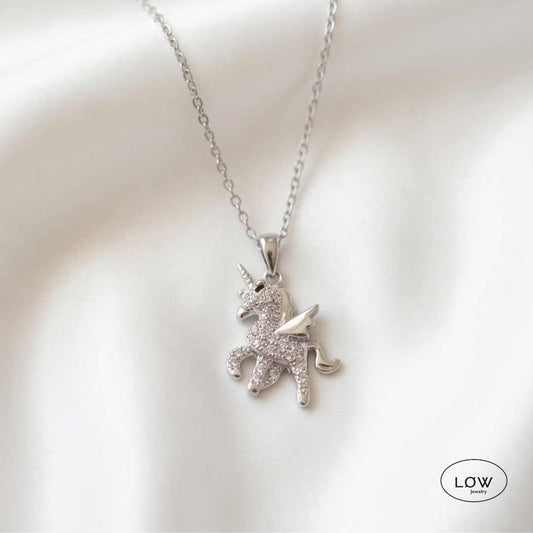Celestia Unicorn Necklace Silver fra LØW Jewelry halssmykke