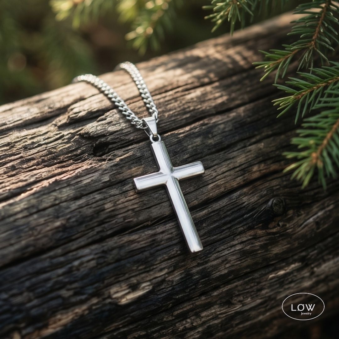 Classic Cross Necklace – Stainless Steel fra LØW Jewelry herresmykke unisex