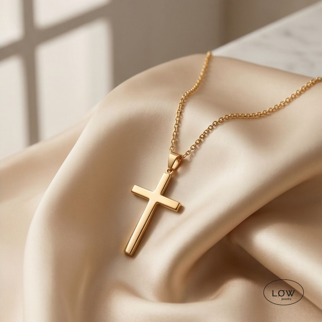 Classic Cross Necklace – Stainless Steel fra LØW Jewelry halssmukke herre unisex