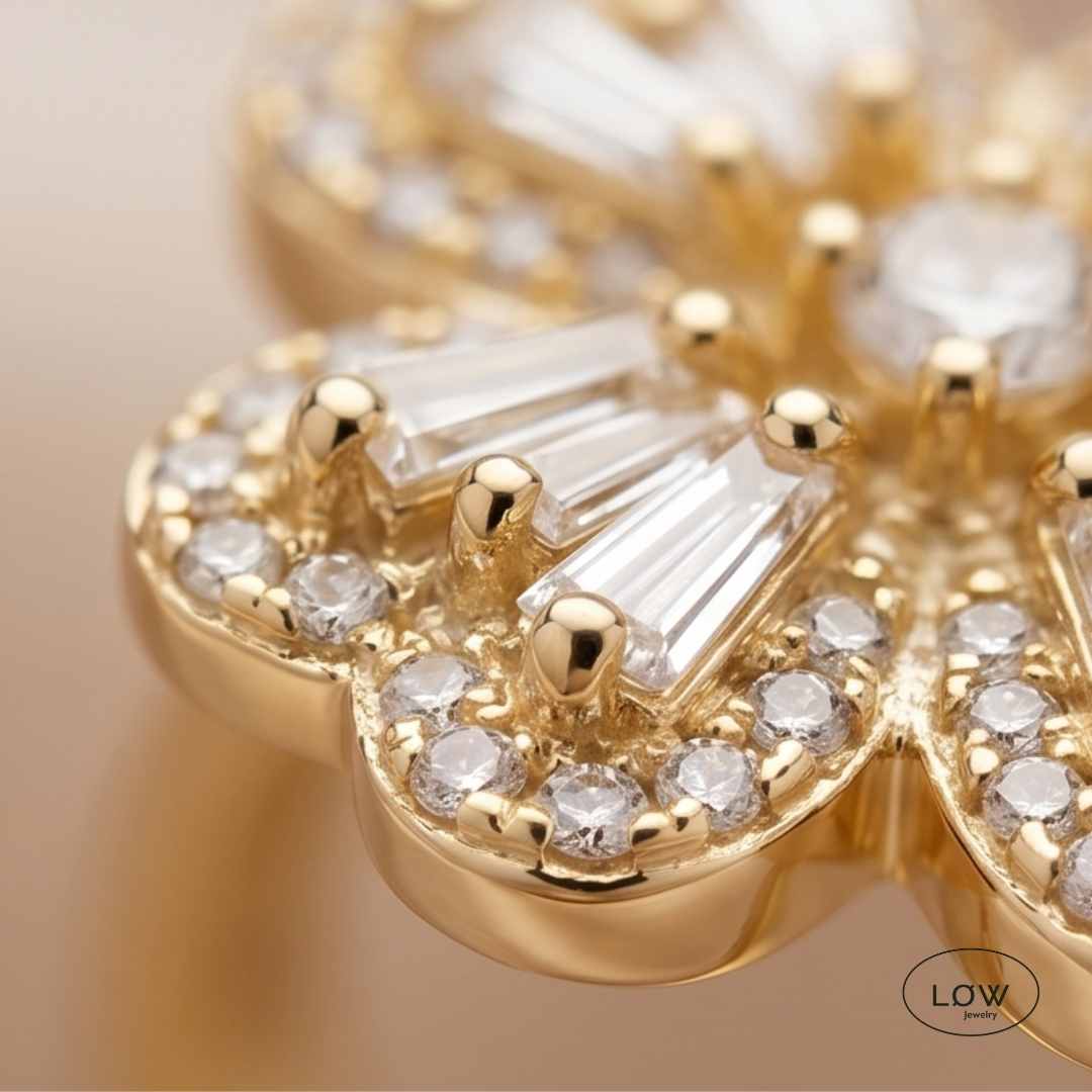 Clover Spinner Ring Gold fra LØW Jewelry fidget stressring
