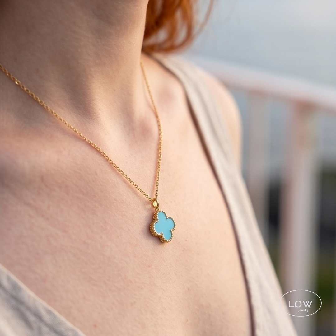 Firkløver halssmykke Color Clover Necklace – 18K Gold fra LØW Jewelry