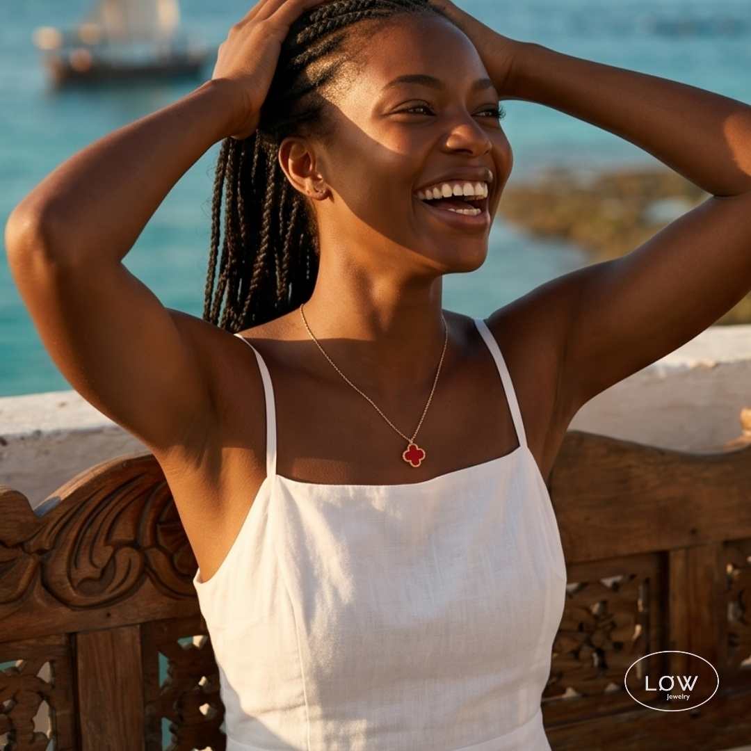 Firkløver halssmykke Color Clover Necklace – 18K Gold fra LØW Jewelry