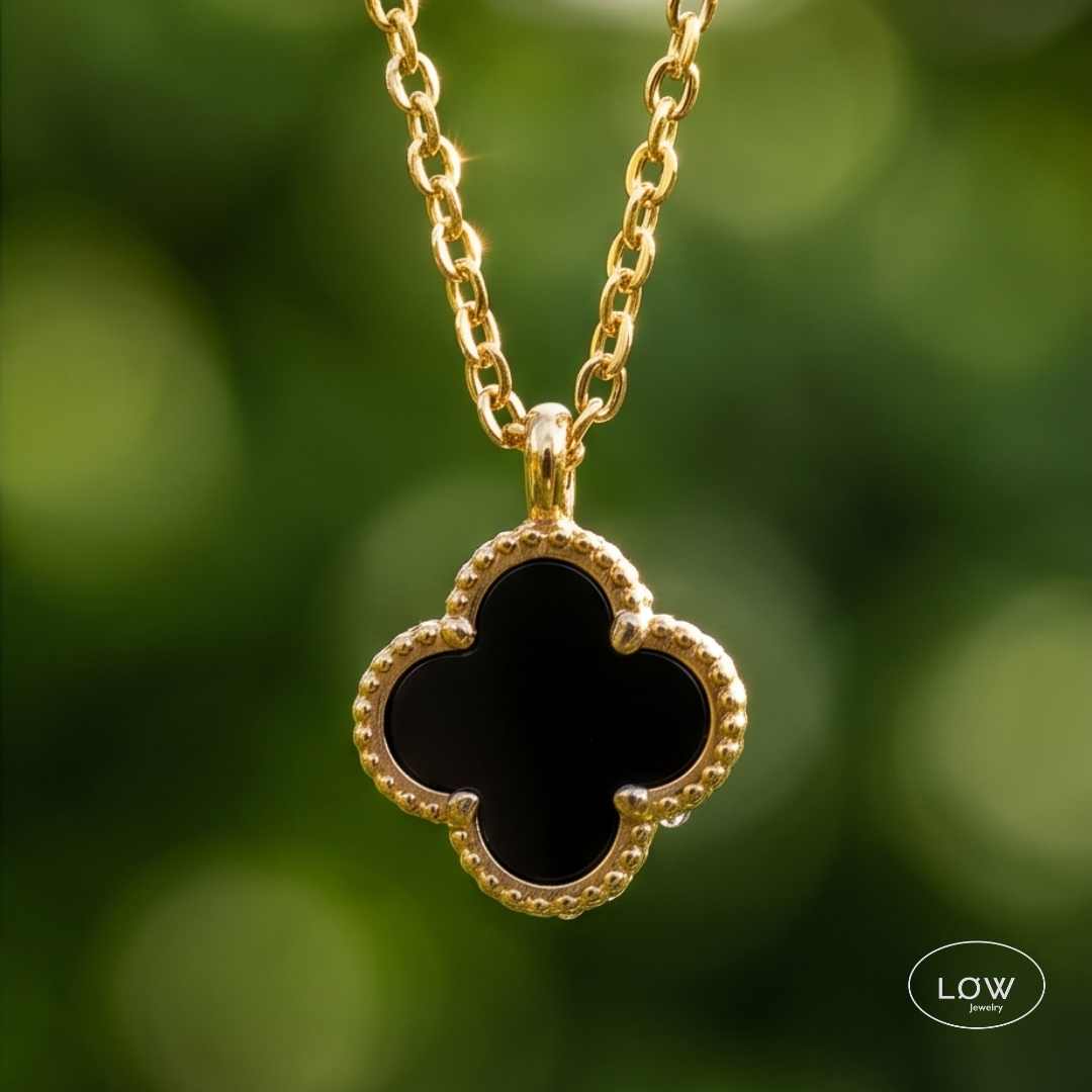 Firkløver halssmykke Color Clover Necklace – 18K Gold fra LØW Jewelry