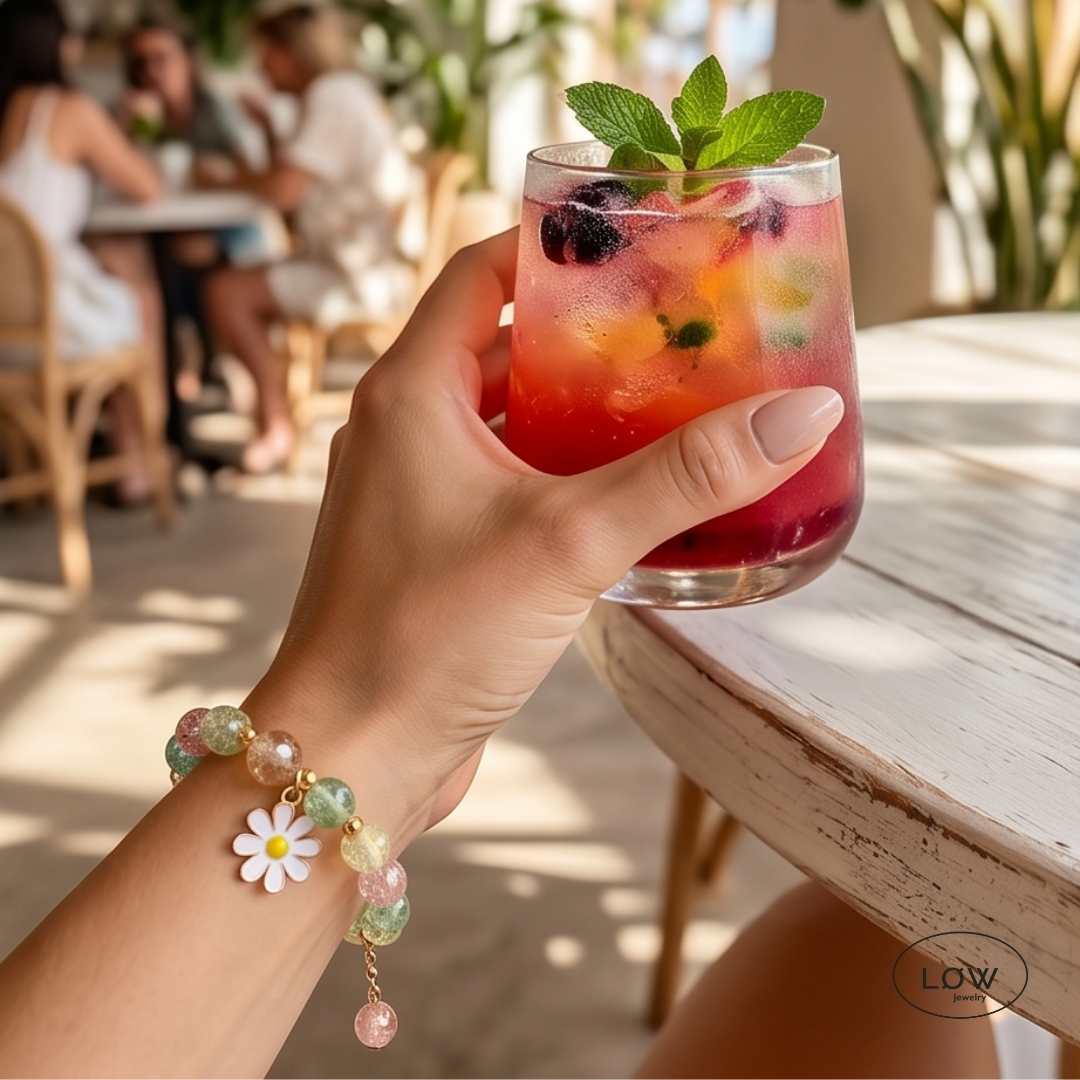 Daisy Bloom Crystal Bracelet fra LØW Jewelry armbånd