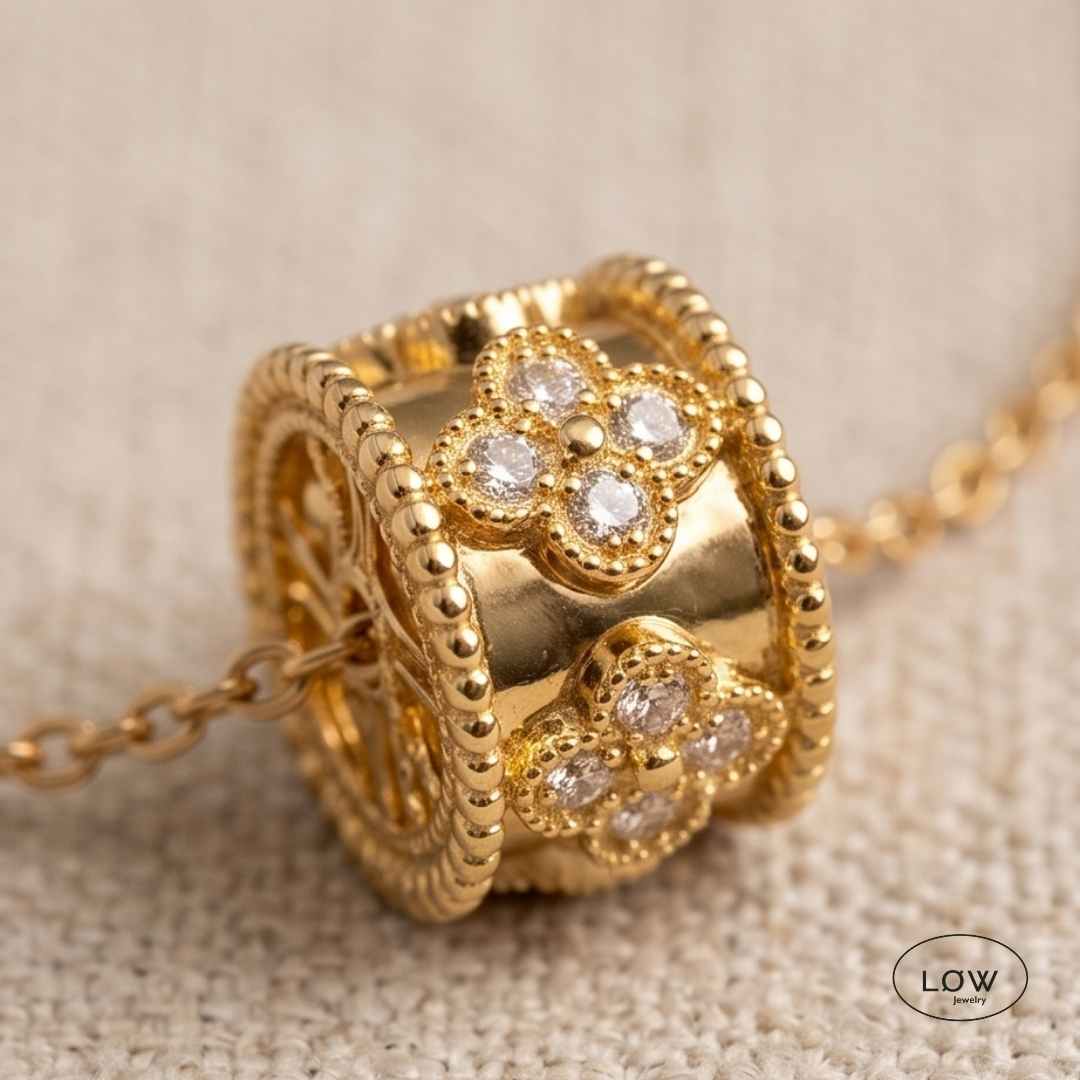 Eternal Ring Zircona Gold fra LØW Jewelry stainless steel plated 18K gold