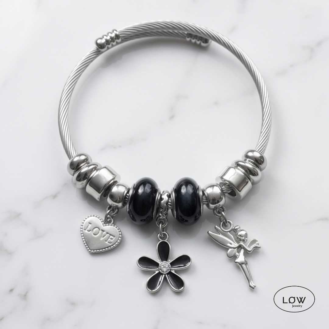 Charms armbånd ferdig fylt LØW Jewelry Fantasy Charm Bracelet LØW Jewelry Svart