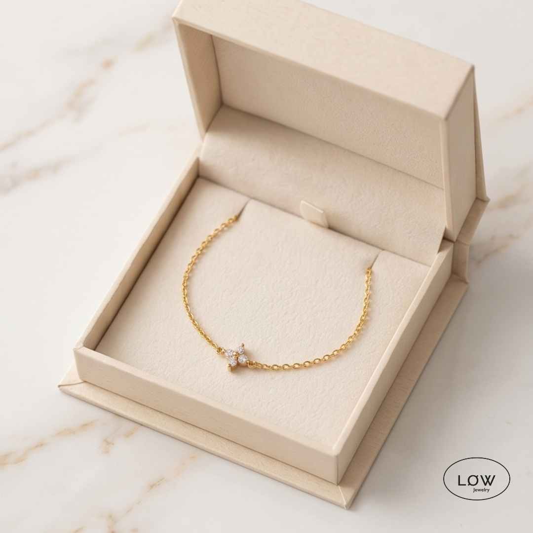 Armbånd Four-Leaf Clover Zircon Bracelet, messing belagt med 18K gull LØW Jewelry