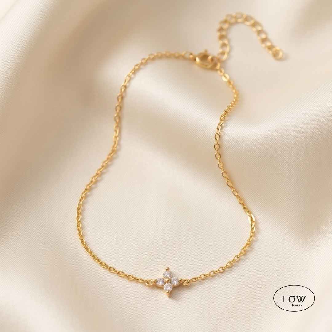 Armbånd Four-Leaf Clover Zircon Bracelet, messing belagt med 18K gull LØW Jewelry