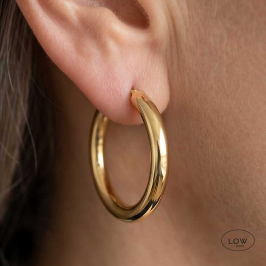 ørepynt, hoops Golden Essential Hoop Earrings LØW Jewelry