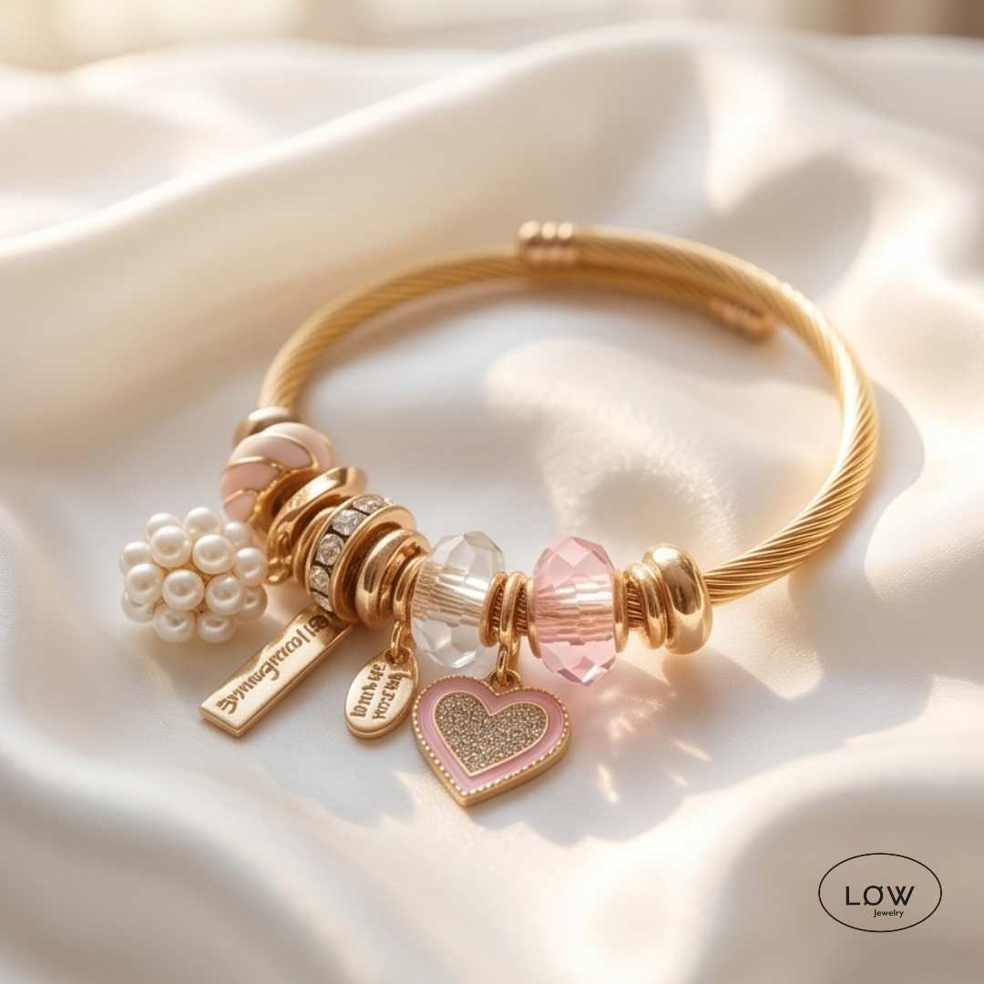 Heart Charms Bracelet Cuff – romantisk charms armbånd med hjerte, zirconia og perler LØW Jewelry
