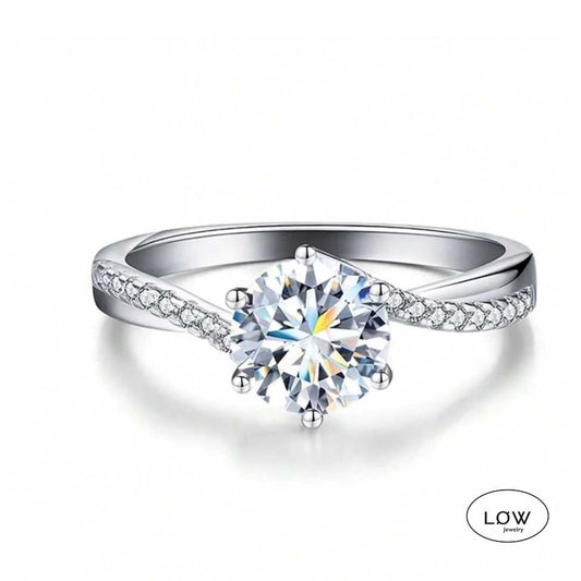 1CT Lab Grown Moissanite Ring – LØWELER (D Color, VVS1, Brilliant, 925 Sølv)