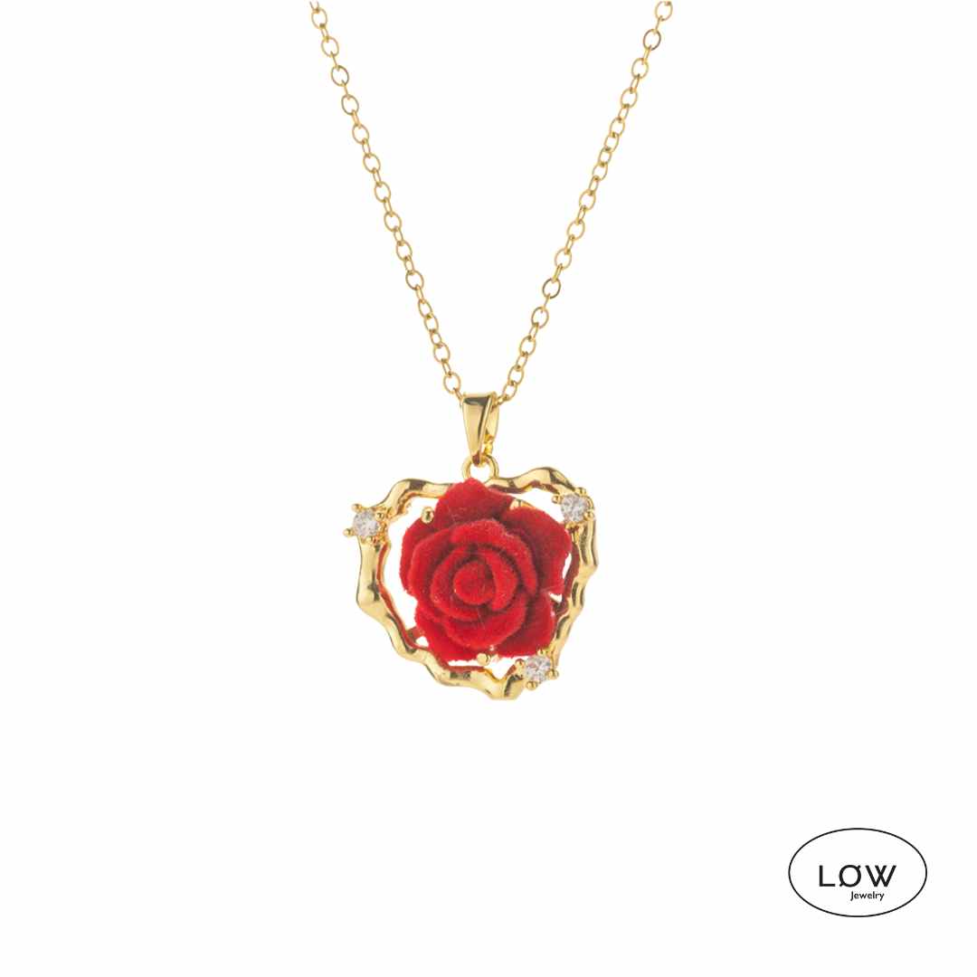 Eternal Rose Necklace fra LØW Jewelry smykke rustfritt stål belagt 18K gull halssmykke