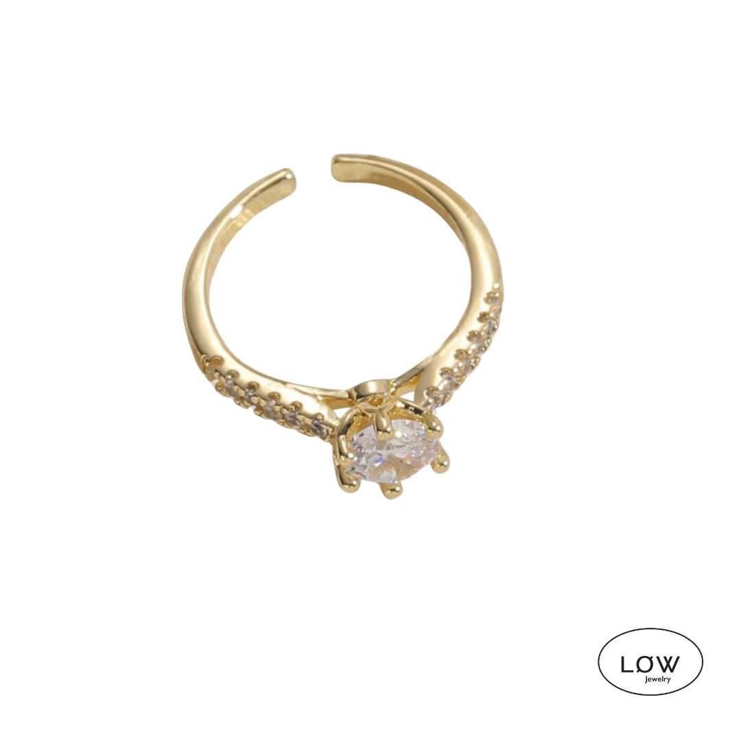 Ring One Carat Look Vintage