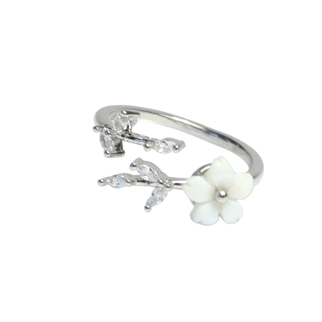 FlowerPower – Justerbar Sølvring i 925 Sterling Sølv med Zirkon og Hvit Blomst