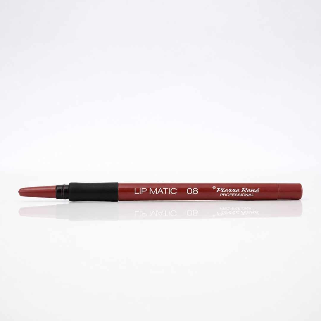  Pierre René Lip Matic Lipliner er en vannfast lipliner i twist-format (ingen spissing) som gir presis definisjon og bedre hold under gloss eller lip oil.