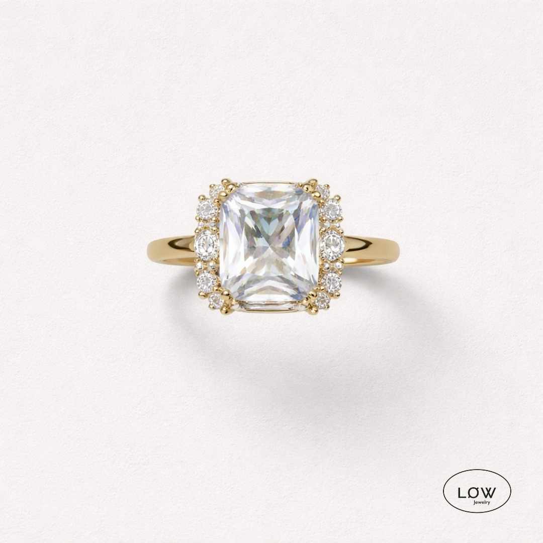 Lumière Solitaire Open Ring Gold fra LØW Jewelry justerbar