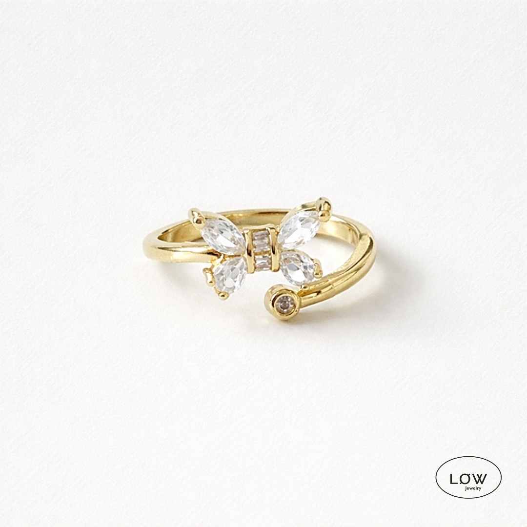 Mini Butterfly Ring – justerbar open ring fra LØW Jewelry stainless steel platet 18K gold