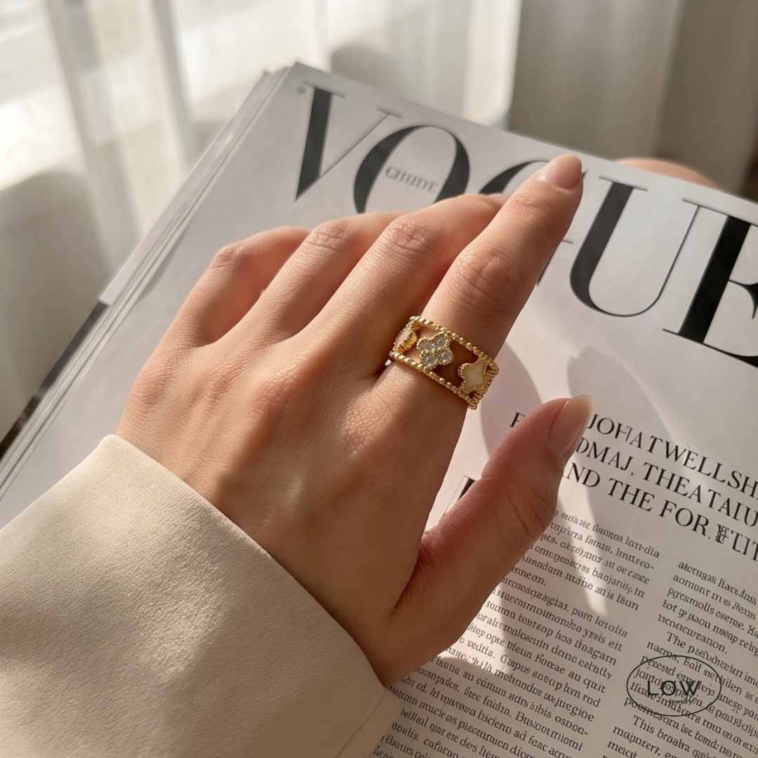 Open Ring Vintage Clove fra LØW Jewelry justerbare ring med firkløver