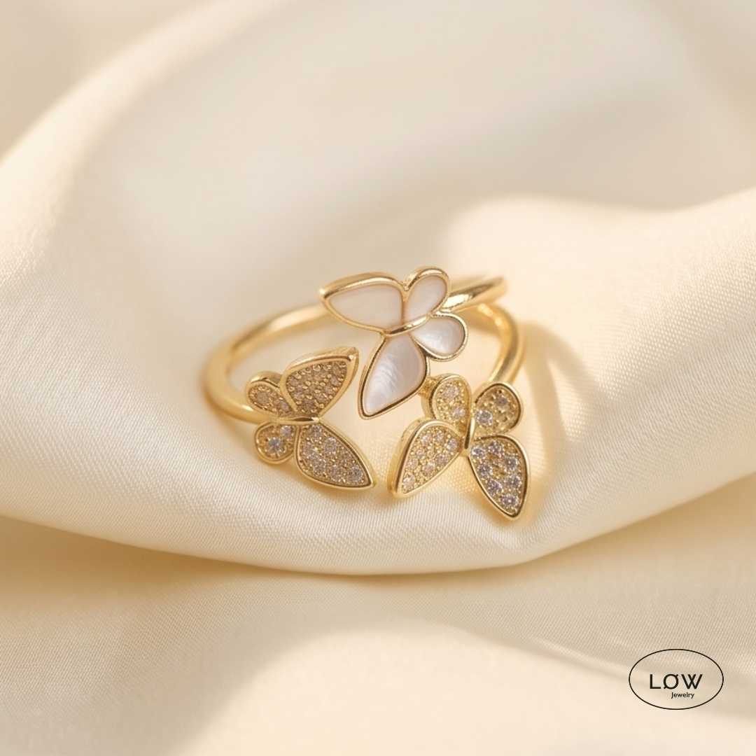 Papillon Étoile Open Ring Gold fra LØW Jewelry justerbar ring med sommerfugler
