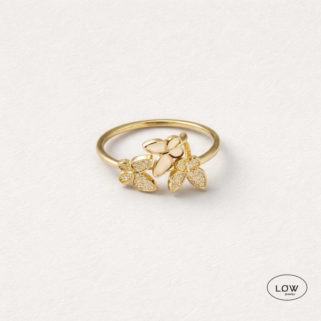 Papillon Étoile Open Ring Gold fra LØW Jewelry justerbar ring med sommerfugler