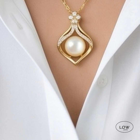 Smykke Pearl Halo Necklace Gold halssmykke LØW Jewelry
