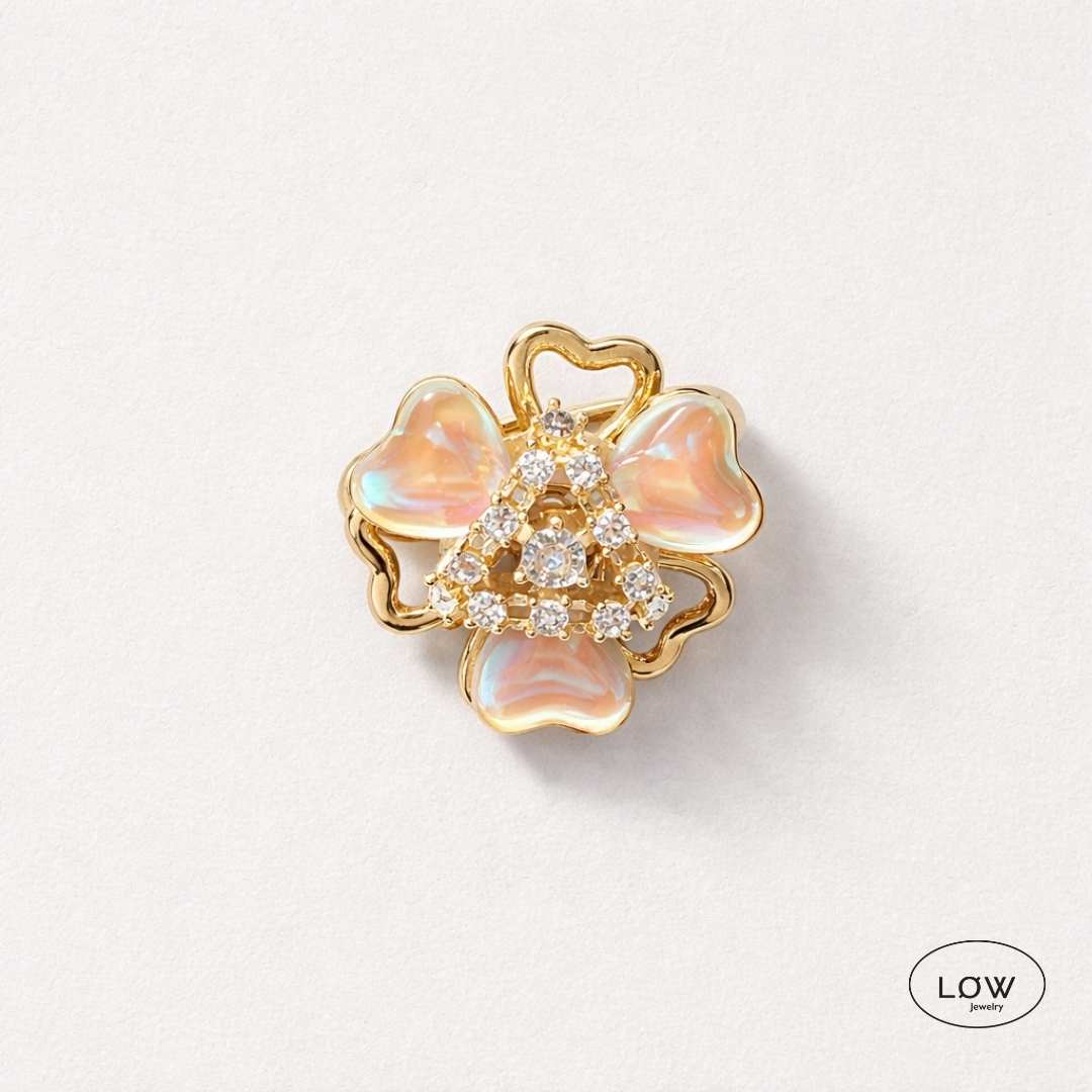 Pearl Shell Flower Spinner Ring Gold fra LØW Jewelry fidget stressring