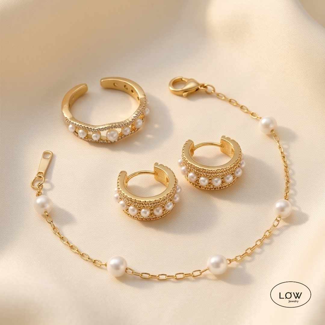 Perléa Pearl Collection Bundle Gold fra LØW Jewelry