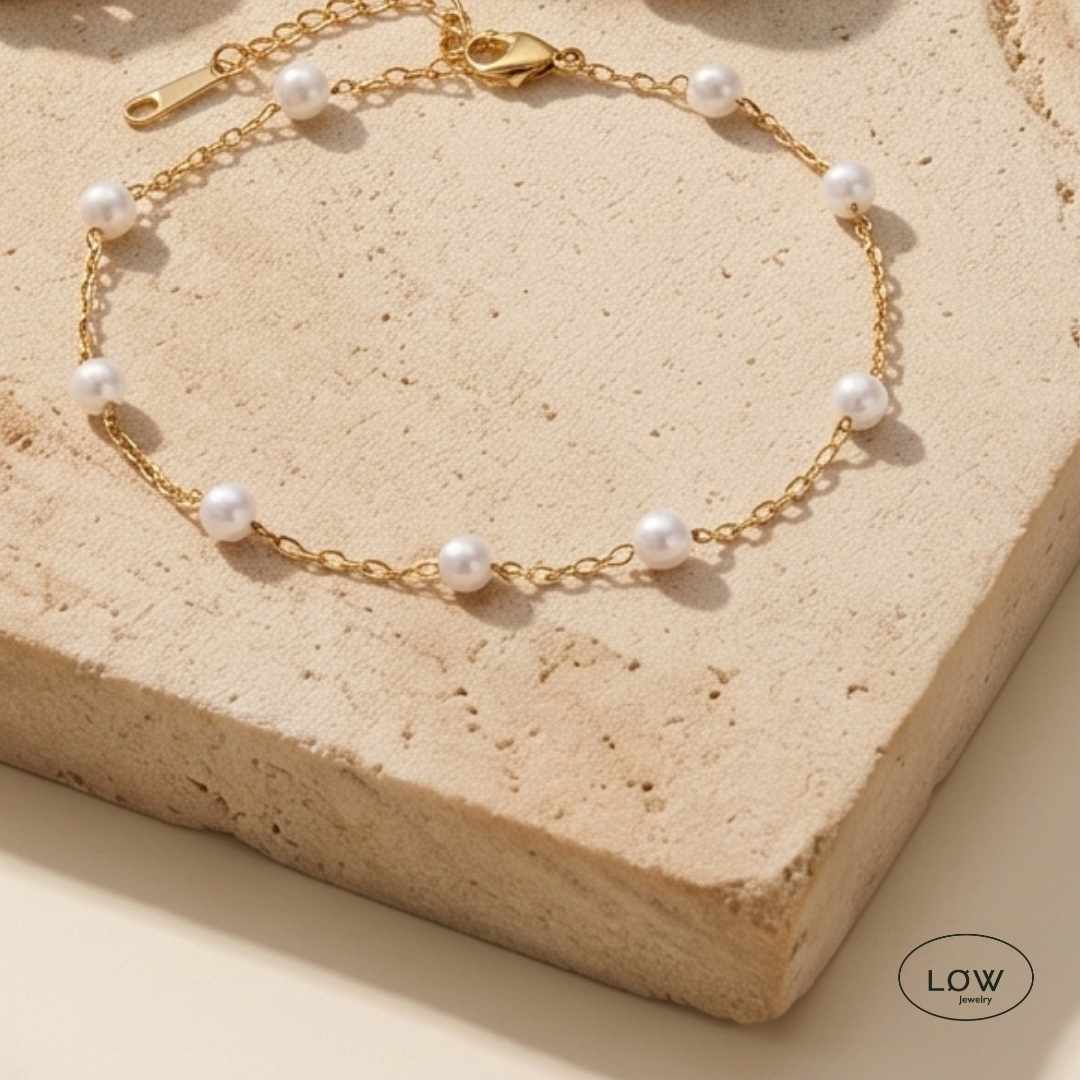 Perléa Pearl Bracelet Gold fra LØW Jewelry armbånd