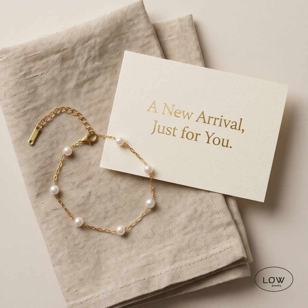 Perléa Pearl Bracelet Gold fra LØW Jewelry armbånd