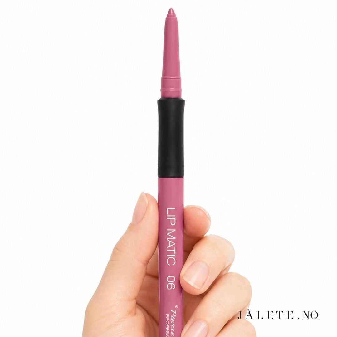Pierre René Lip Matic Lipliner er en vannfast twist-up lipliner som gir presis leppekontur, god holdbarhet og fungerer perfekt under gloss.